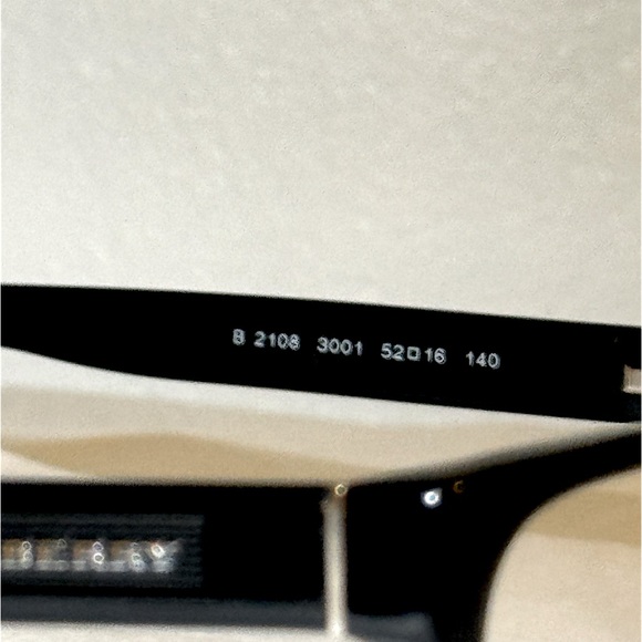 Authentic BURBERRY Eyeglasses - Picture 7 of 7